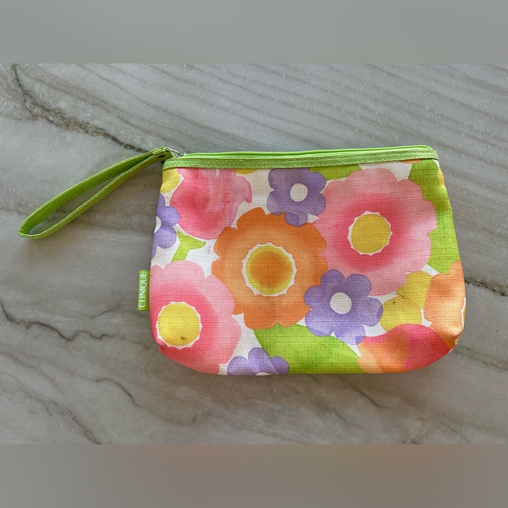 Clinique Make-up bag - Picture 3 of 3